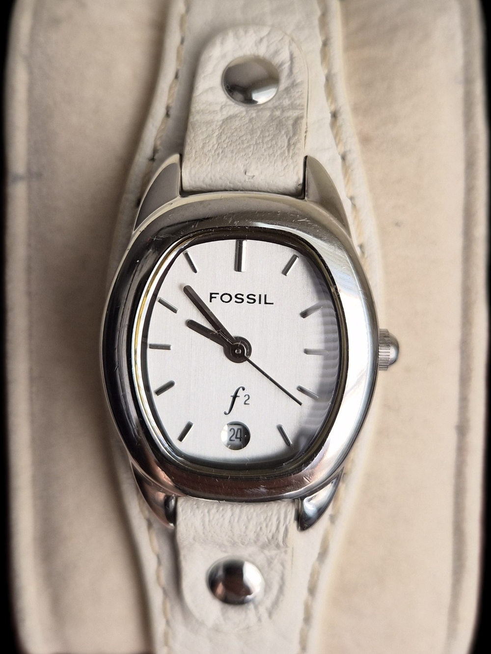 Fossil White Leather Strap Watch with Silver Case(no Tin)